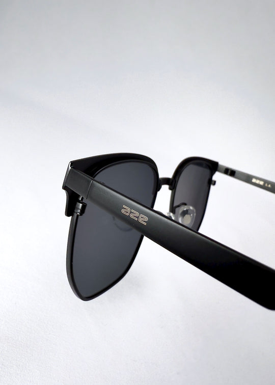 Close-up of the Altessa temple in Eclipse Black, featuring the subtle AZE logo and matte metal finish.