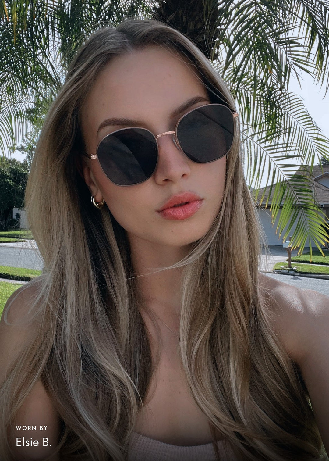 Customer photo: Elsie B. wearing Astris – Midnight Blue