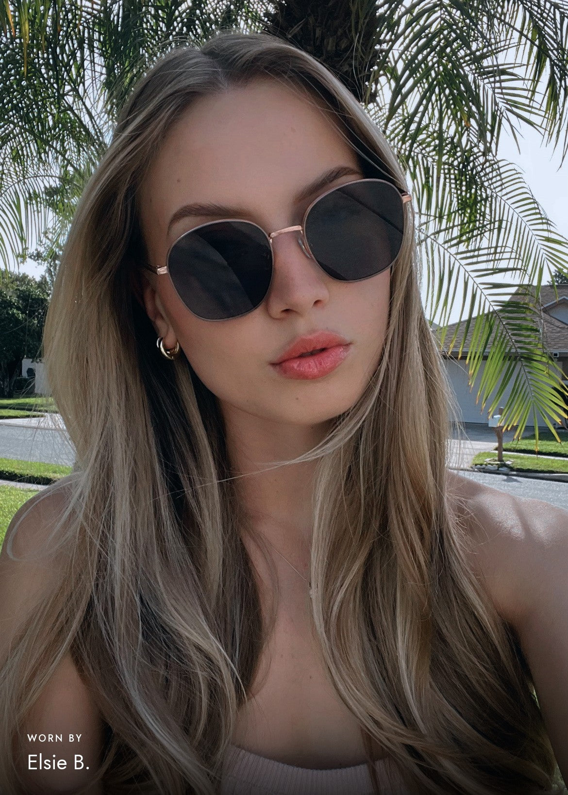 Customer photo: Elsie B. wearing Astris – Midnight Blue #color_midnight-blue