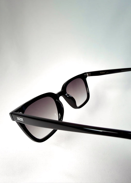  Inside view of Cavalin Graphite Haze highlighting temple finish and gradient lenses. 