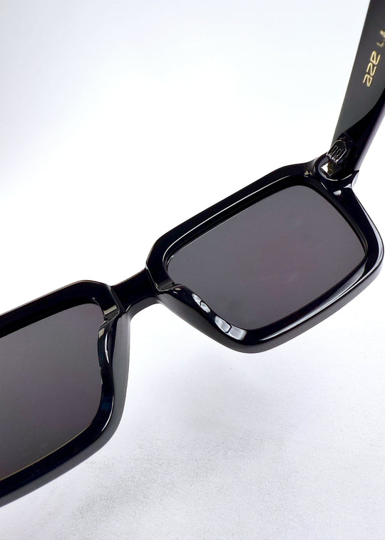 Detailed angle of the nose bridge and inner frame contour of Crest - Obsidian Black sunglasses designed for medium face sizes. 