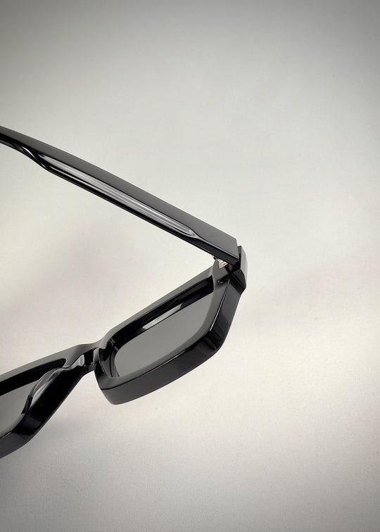 Close-up of the Fomalhaut black acetate sunglasses&
