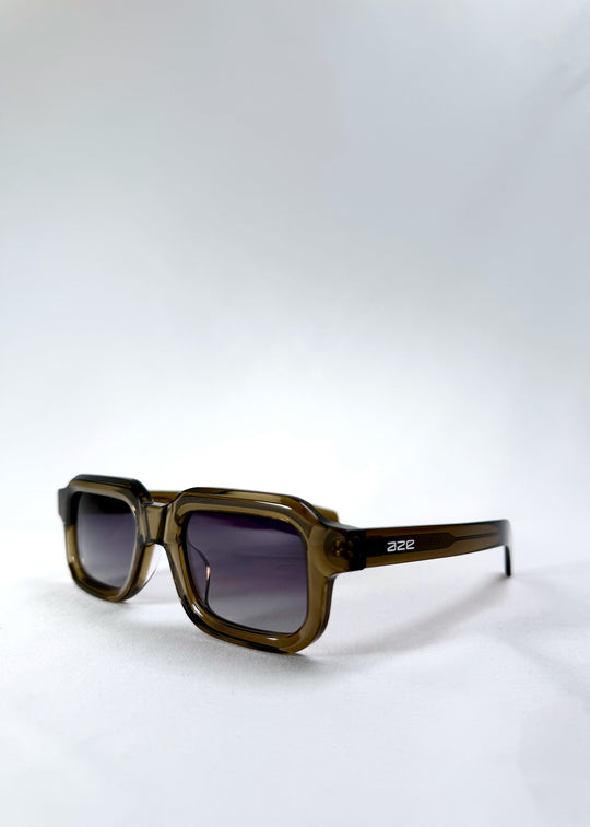 Front-angle view of Havoc in Ember Fade, highlighting the frame depth and the gradient in the lenses. 