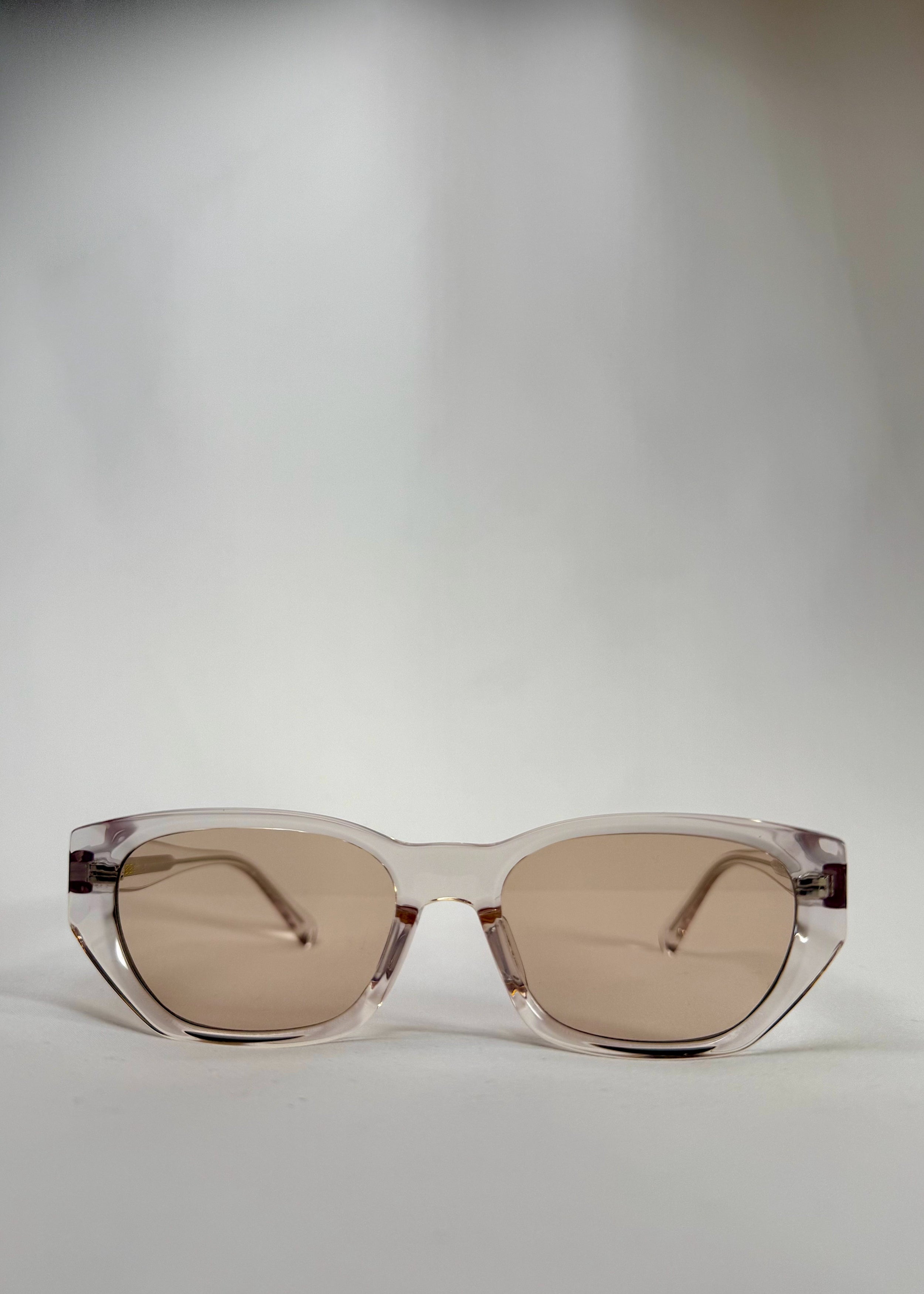 シュプリーム Stretch Sunglasses  Clear image;width=1600,format=auto/