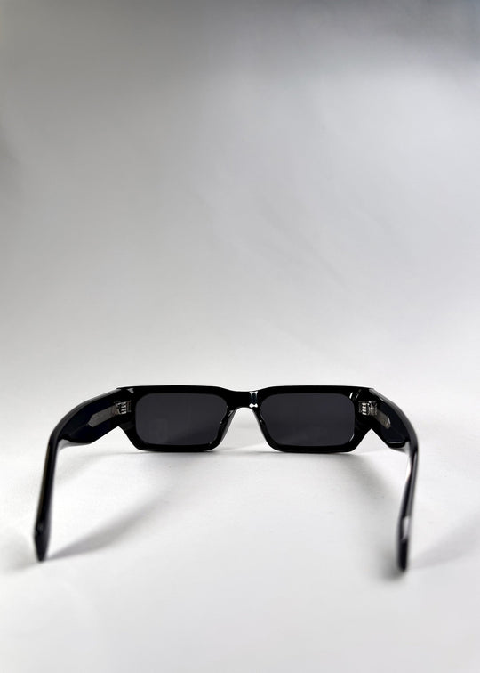 Inside view of Oblivion Trace sunglasses in Obsidian Black, highlighting the inner curvature and lens structure for a medium to wide fit. 