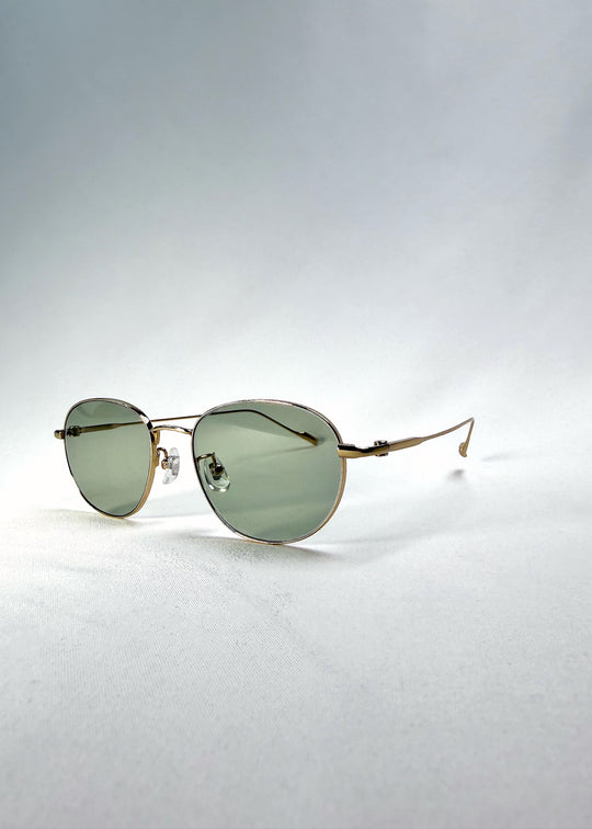 Side-temple view of Solen Softint sunglasses in Sunveil showing lightweight titanium arms.